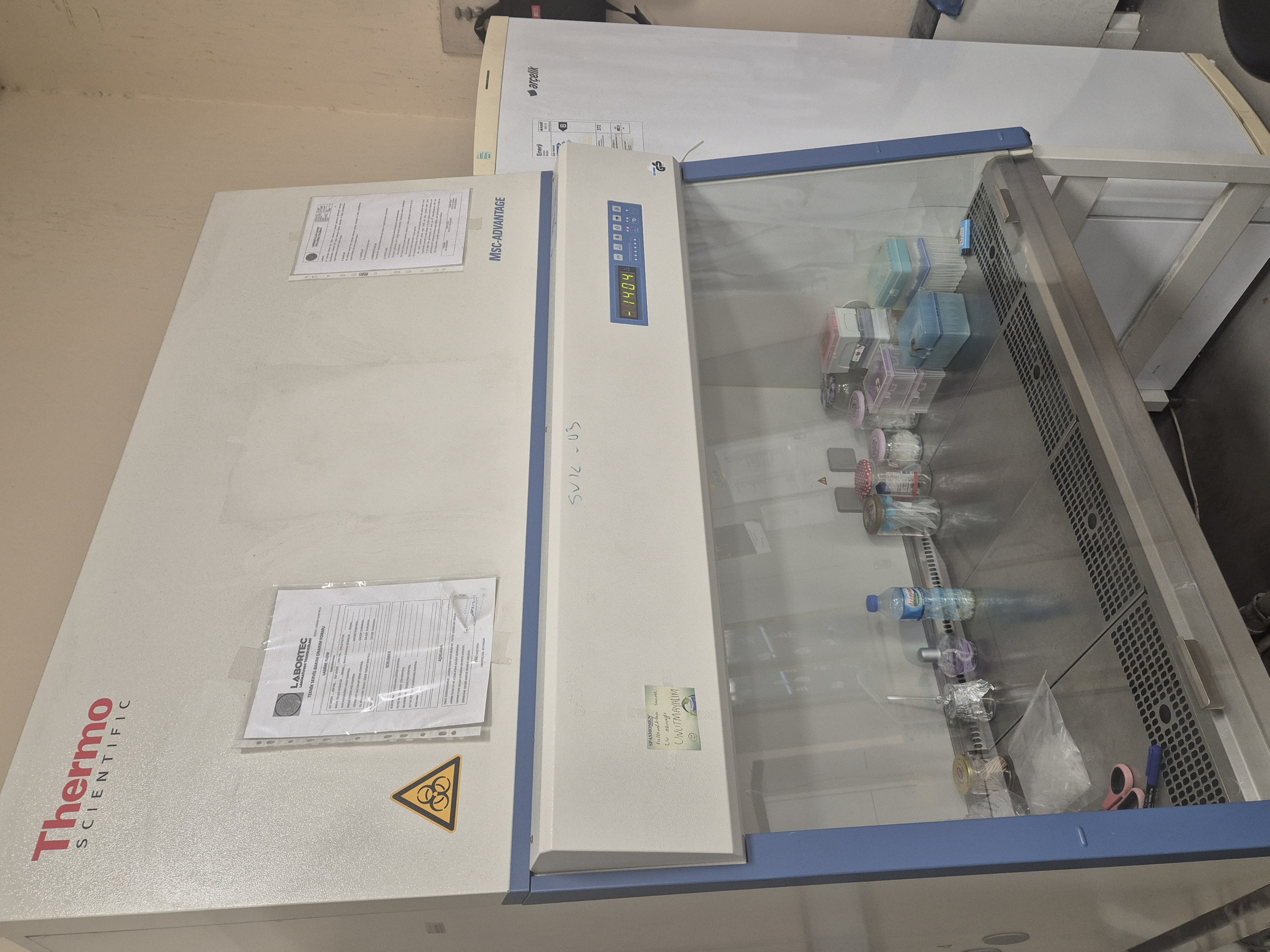 Biyogüvenlik Kabini Thermo Scientific-Fotoğraf